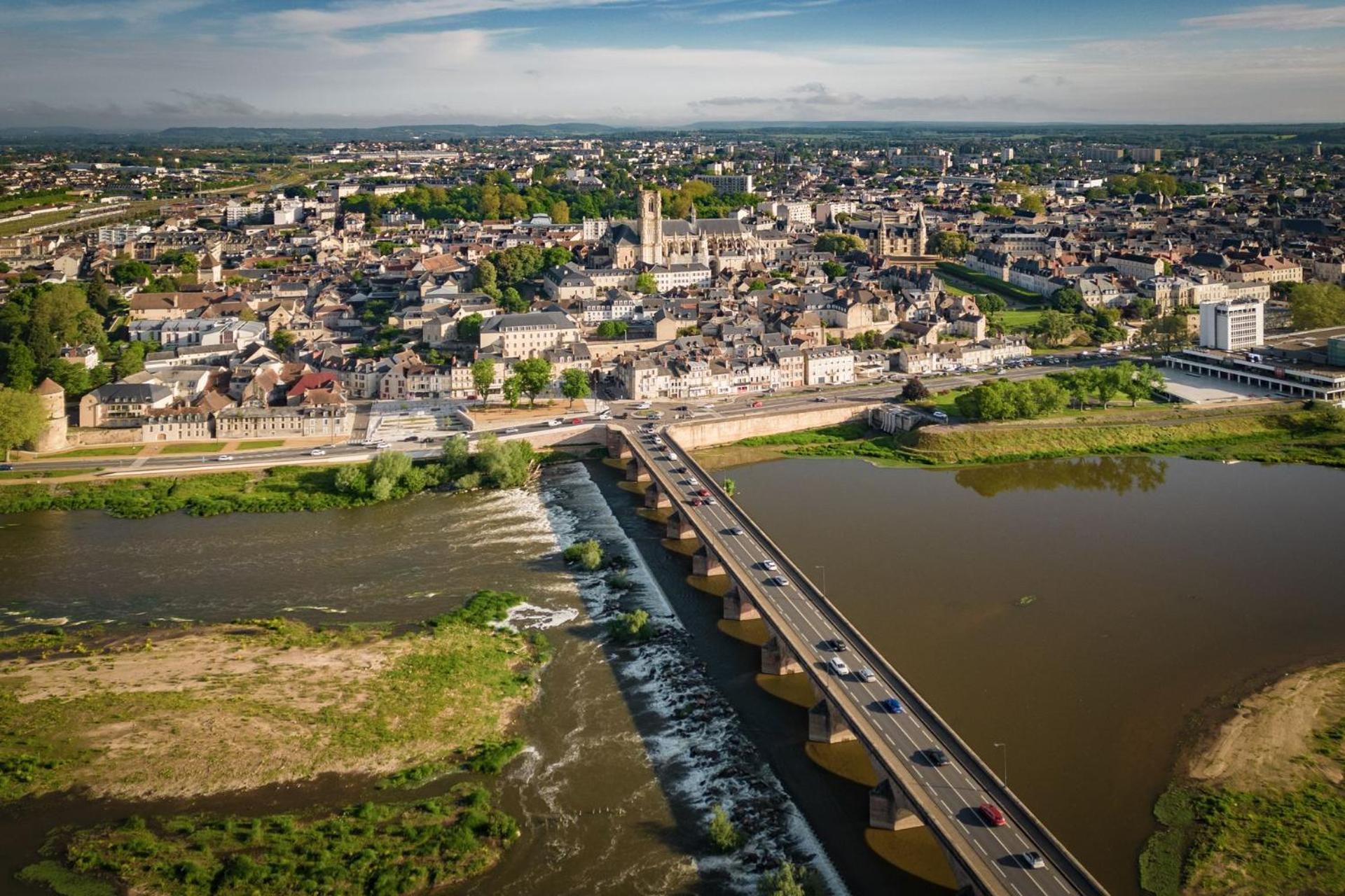 "Au Centre De Nevers" Hyper Centre Ville De Nevers, Proche Gare, Spacieux & Calme Exteriér fotografie